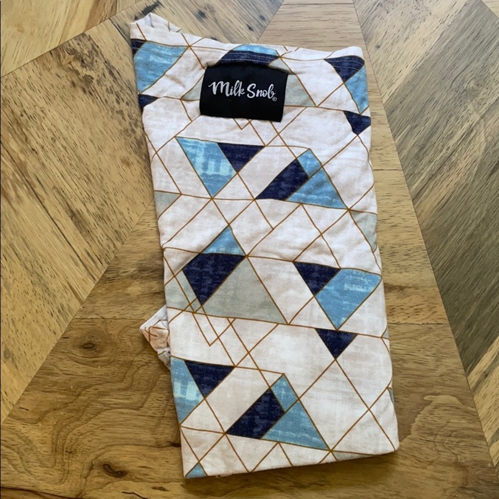 Milk Snob Car seat/Nursing Cover